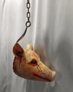Hanging Pig Head With Hook -Halloween Props Store 60a069 009cc816da8e4442953b42a01af45cdfmv2