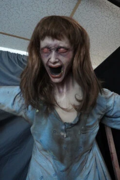 Posessed Wall Hanging Agatha Dummy -Halloween Props Store 60a069 0f2f3e2e8efb4fb899ac7d25e95fb2bamv2