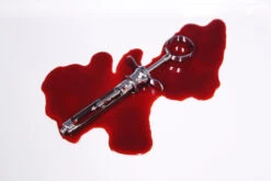 Resin Blood Pool With Syringe