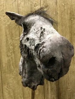 Giddy Up Severed Horse Head -Halloween Props Store 60a069 702d3835539142eb979746806f77c99bmv2