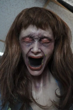 Posessed Wall Hanging Agatha Dummy -Halloween Props Store 60a069 8ab38b8ceeae49caa9fc3f86091f2eadmv2