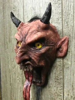 Beelz Moving Tongue Prop -Halloween Props Store 60a069 bbf595b3369248aaab9d0c7c919a654cmv2