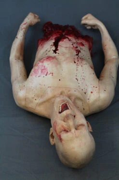 Split Martin Bloody Torso -Halloween Props Store 60a069 d68de43798ce41d384412cd0bcc5a91cmv2