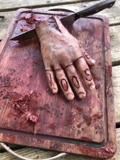 Cutting Board With Magnetic Fingers -Halloween Props Store 60a069 d94211227b8845b48c5cb2afe6103fb4mv2