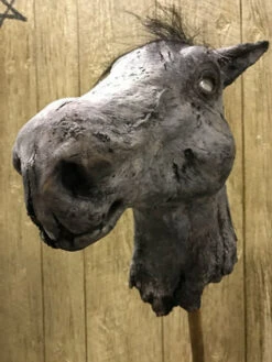 Giddy Up Severed Horse Head -Halloween Props Store 60a069 f7dbfdcead1f4361a56fcb7450889f21mv2