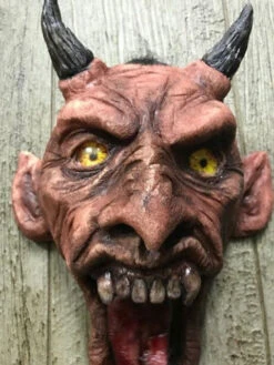 Beelz Moving Tongue Prop