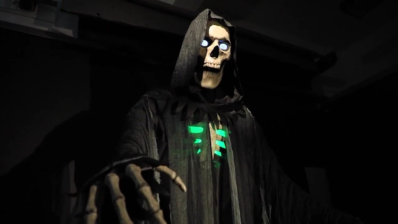10ft Towering Reaper Animated 3 10ft Towering Reaper Animated - Image 3
