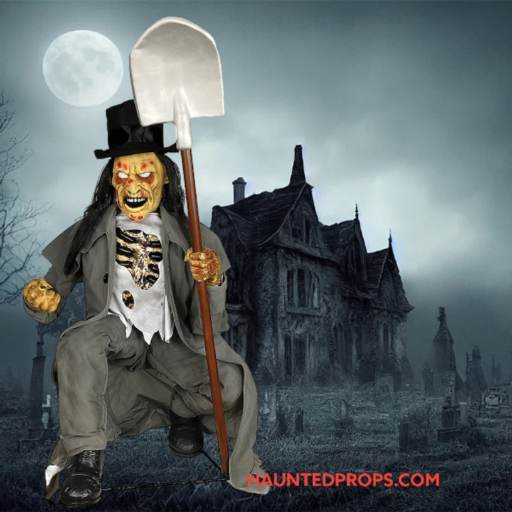 Crouching Grave Digger Animatronic 2 Crouching Grave Digger Animatronic - Image 2