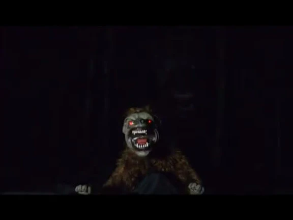 Animated Lunging Mad Dog Halloween Decoration 1 Animated Lunging Mad Dog Halloween Decoration