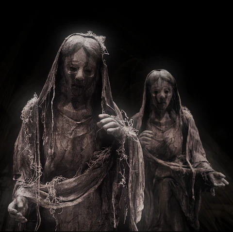 Statues Pair Deal Props 2 Statues Pair Deal Props - Image 2