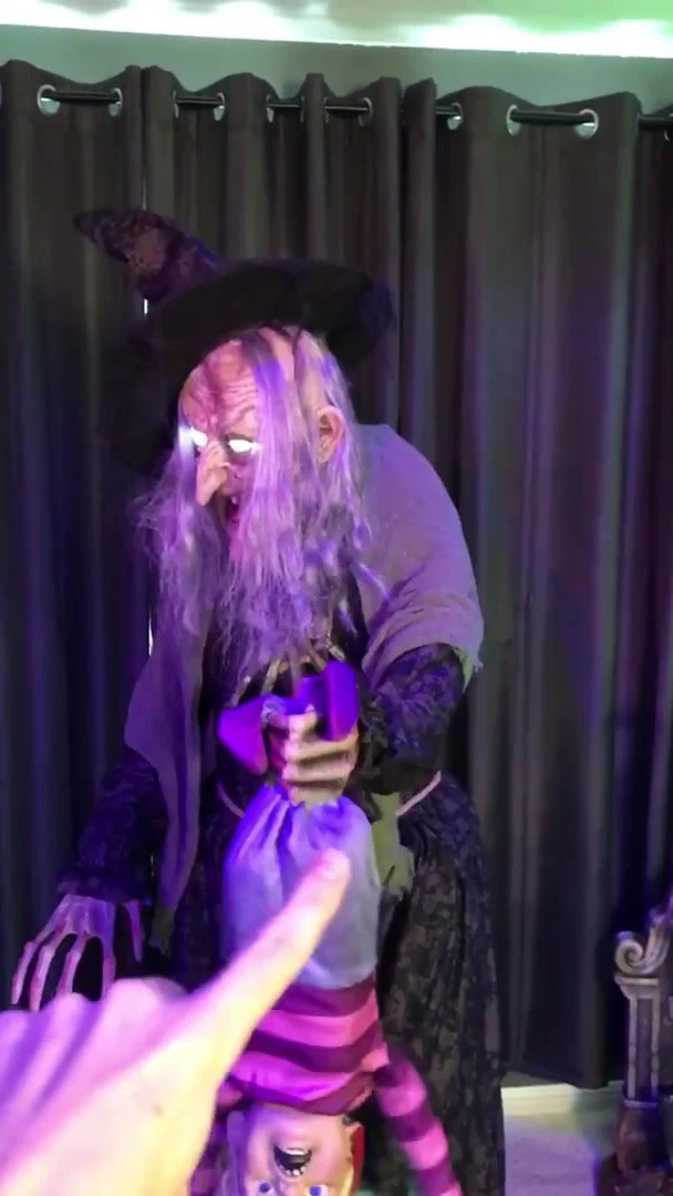 Animated Stew Brew Witch (without Fog Machine) 2 Animated Stew Brew Witch (without Fog Machine) - Image 2