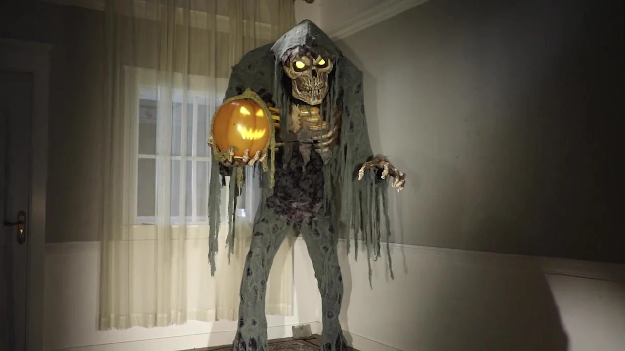 Prowling Jack Animated Prop 1 Prowling Jack Animated Prop