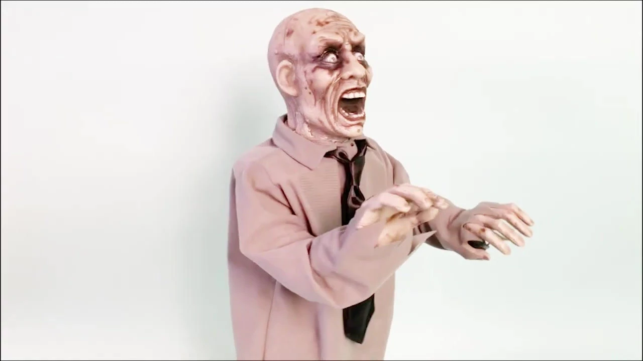 36" Twisting Zombie Animated Prop 4 36" Twisting Zombie Animated Prop - Image 4